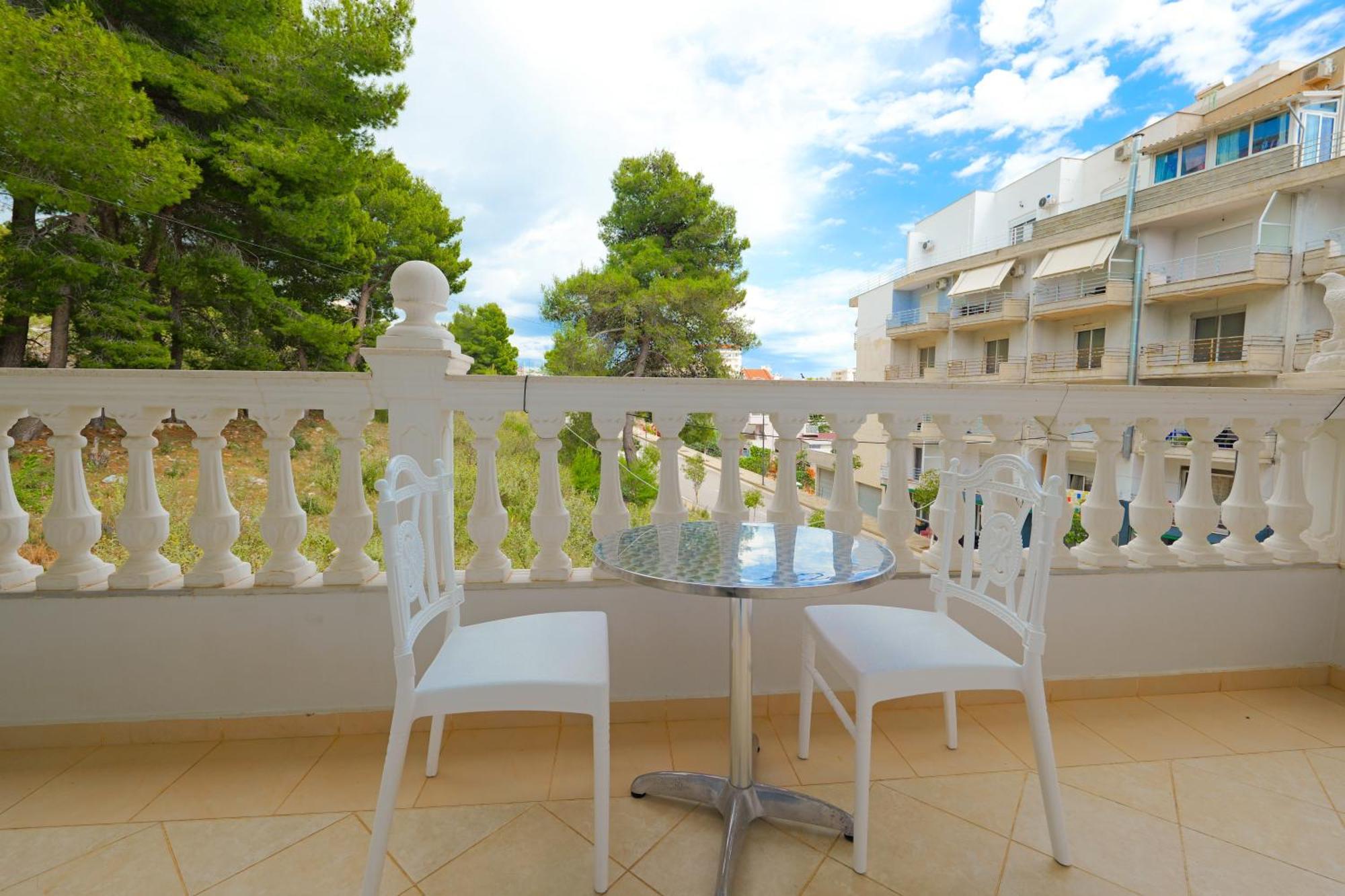 Vila Marina Apartments Саранда Экстерьер фото
