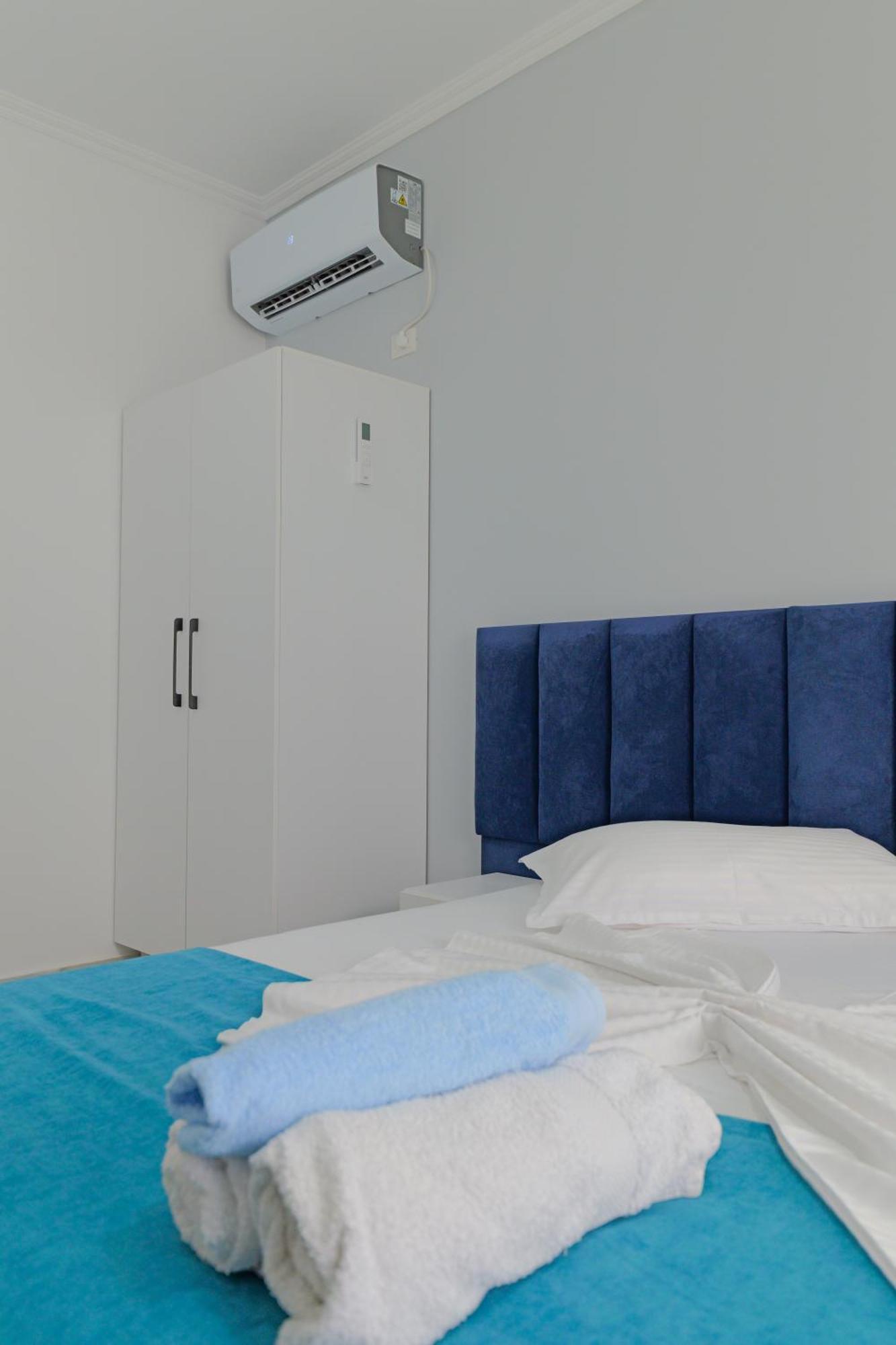 Vila Marina Apartments Саранда Экстерьер фото