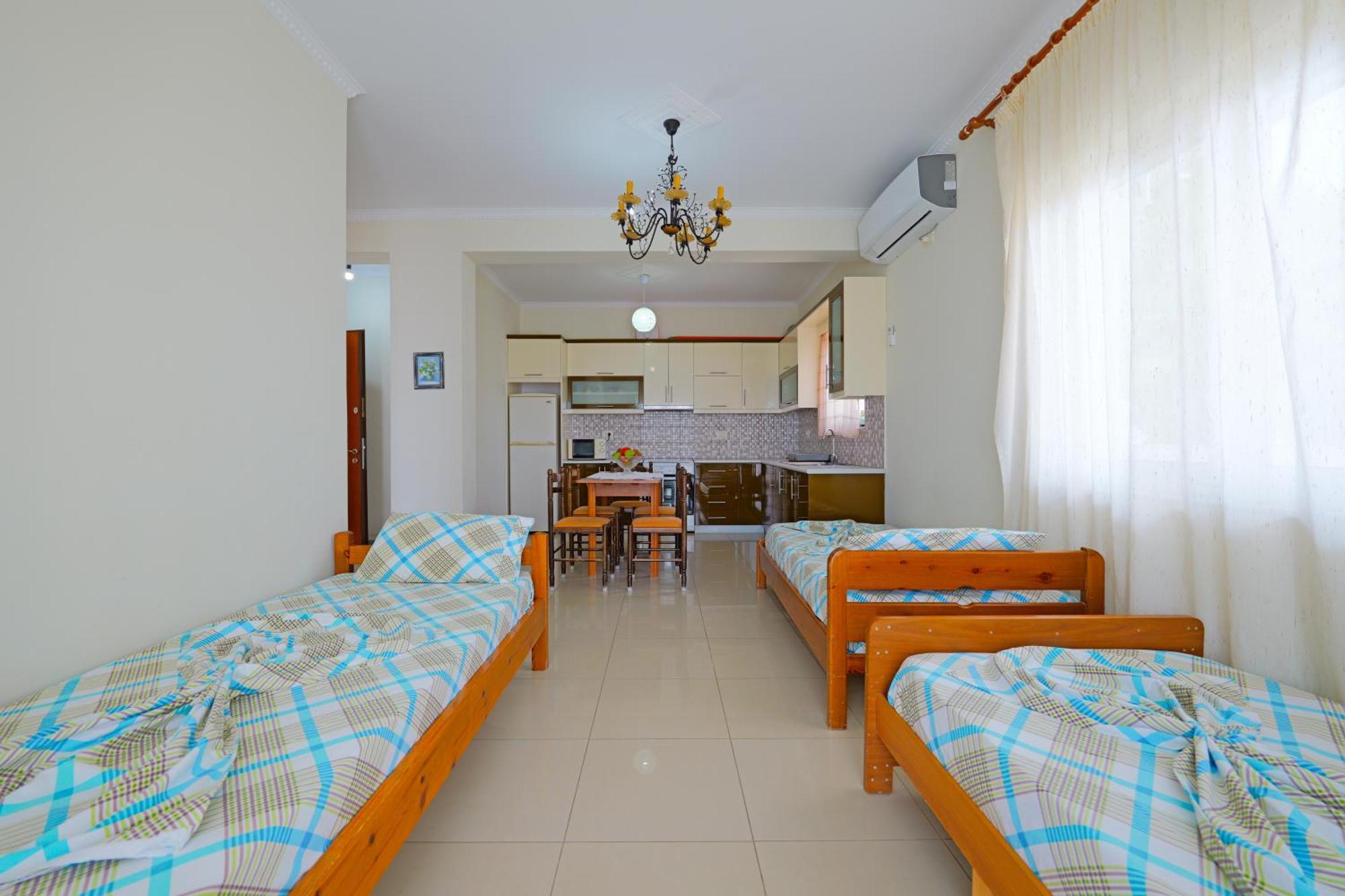Vila Marina Apartments Саранда Экстерьер фото