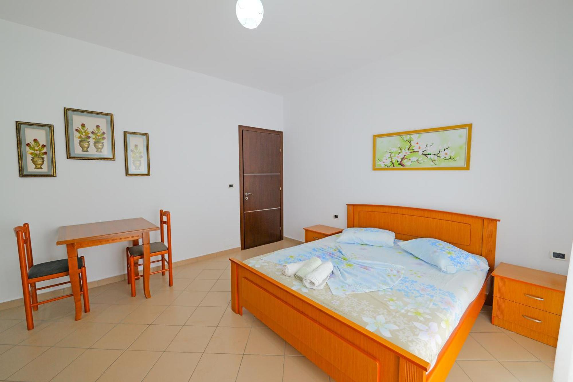 Vila Marina Apartments Саранда Экстерьер фото