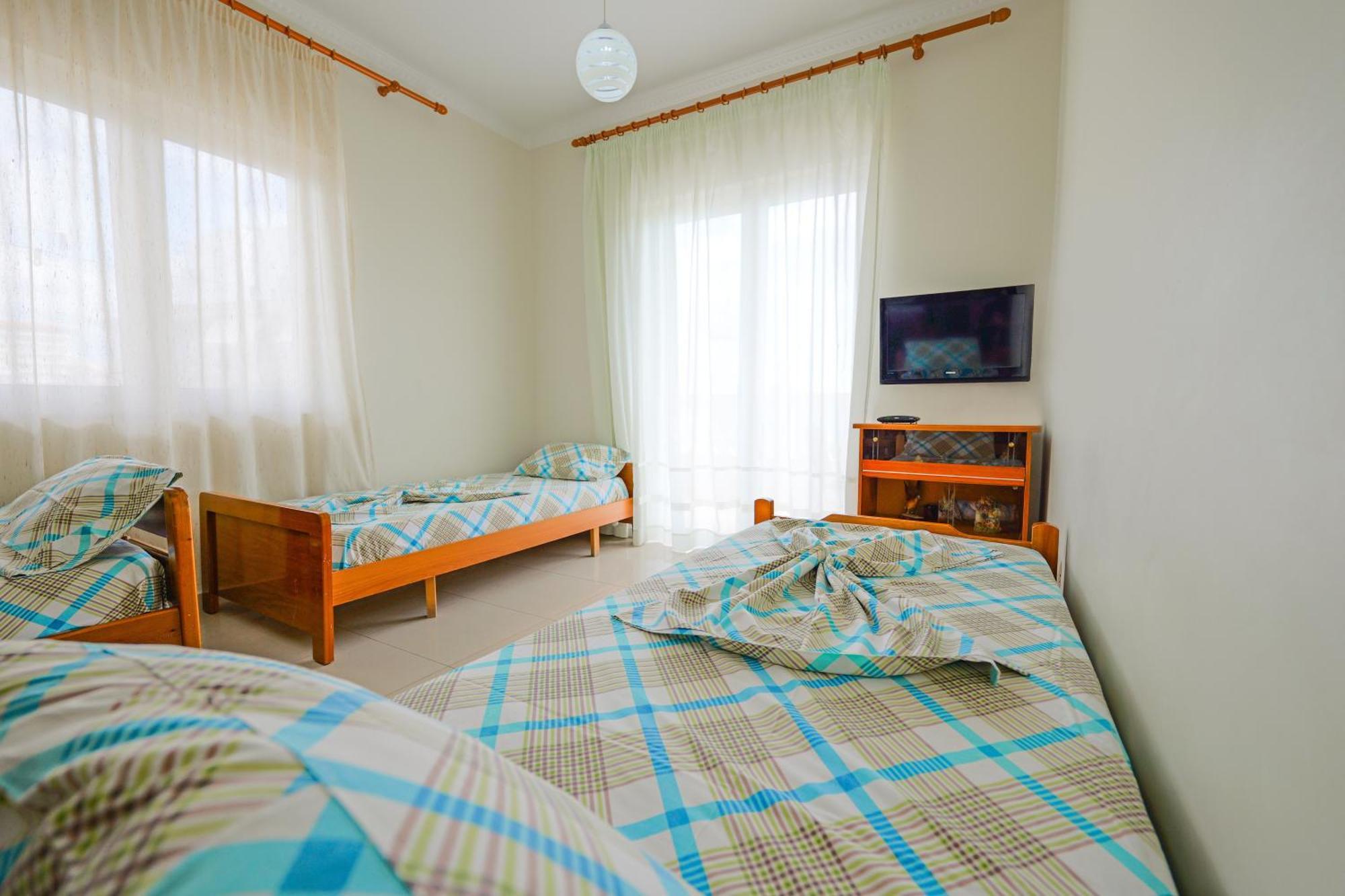 Vila Marina Apartments Саранда Экстерьер фото
