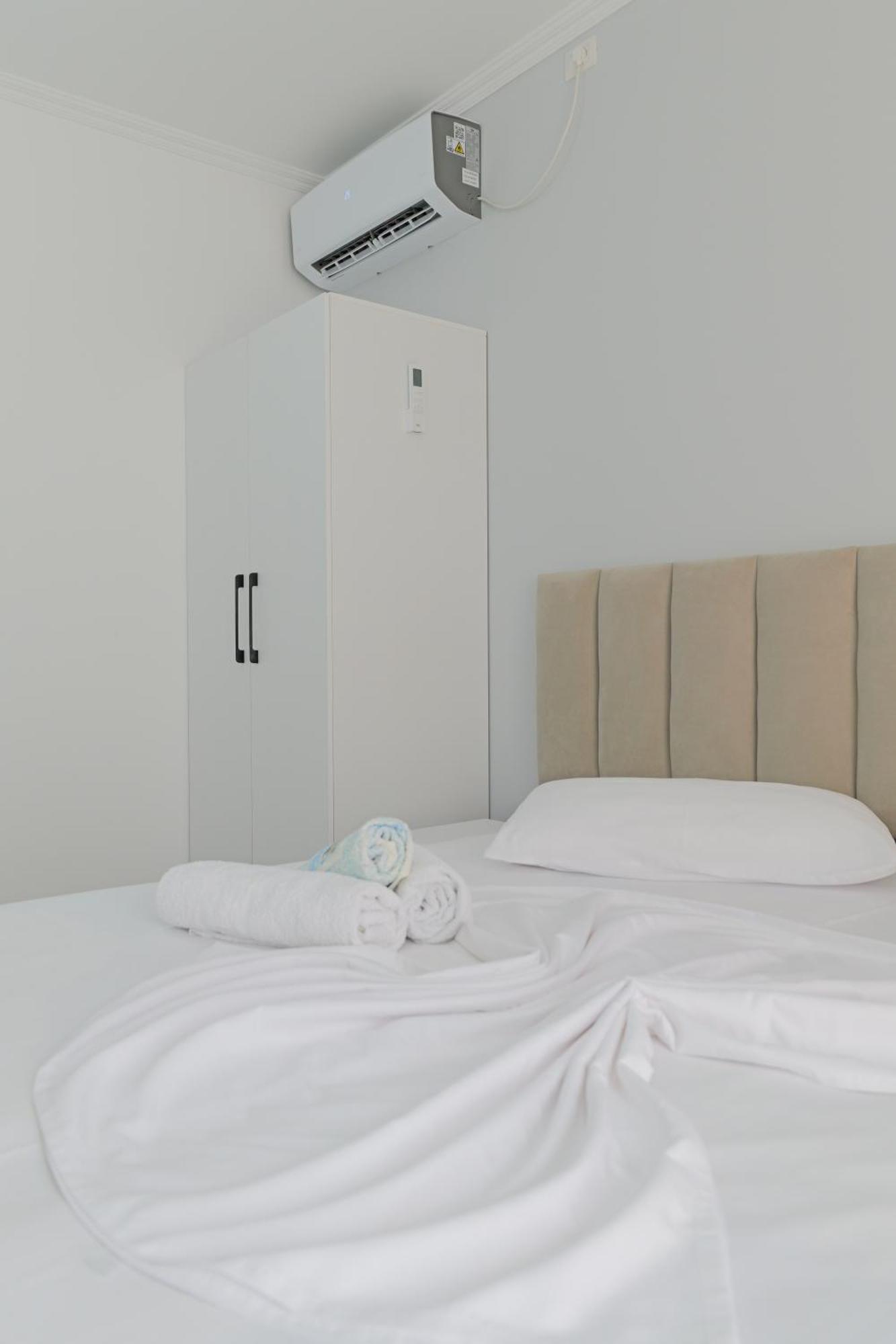 Vila Marina Apartments Саранда Экстерьер фото